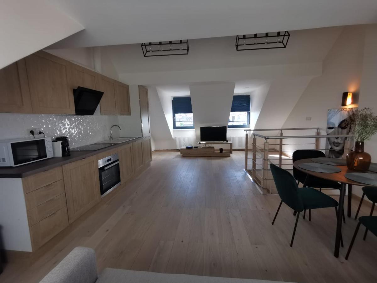 Charming Duplex On The Canal Brussel Bagian luar foto