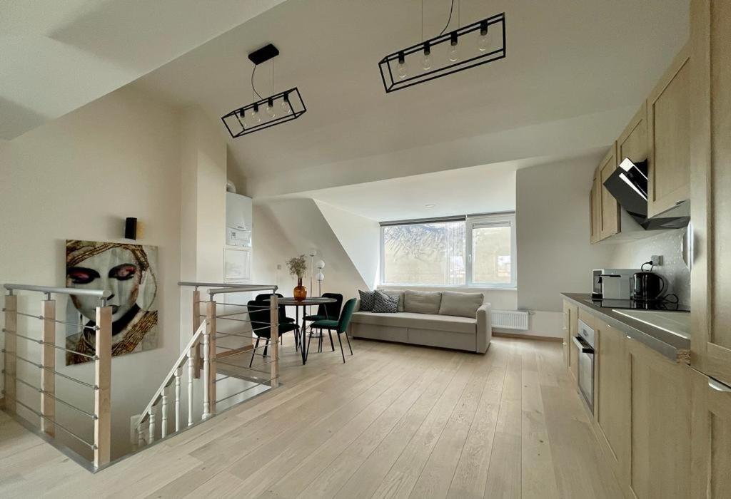 Charming Duplex On The Canal Brussel Bagian luar foto