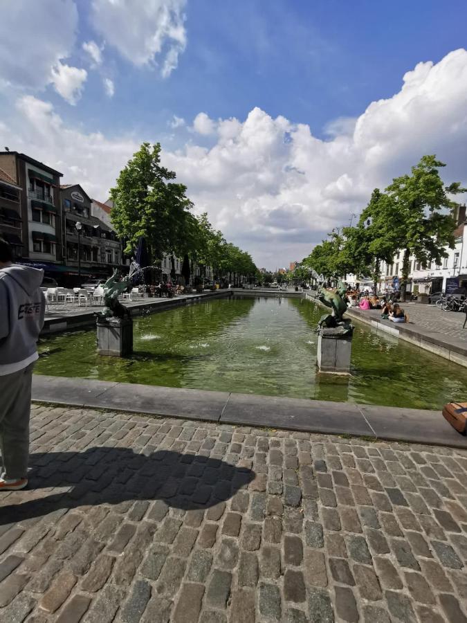 Charming Duplex On The Canal Brussel Bagian luar foto